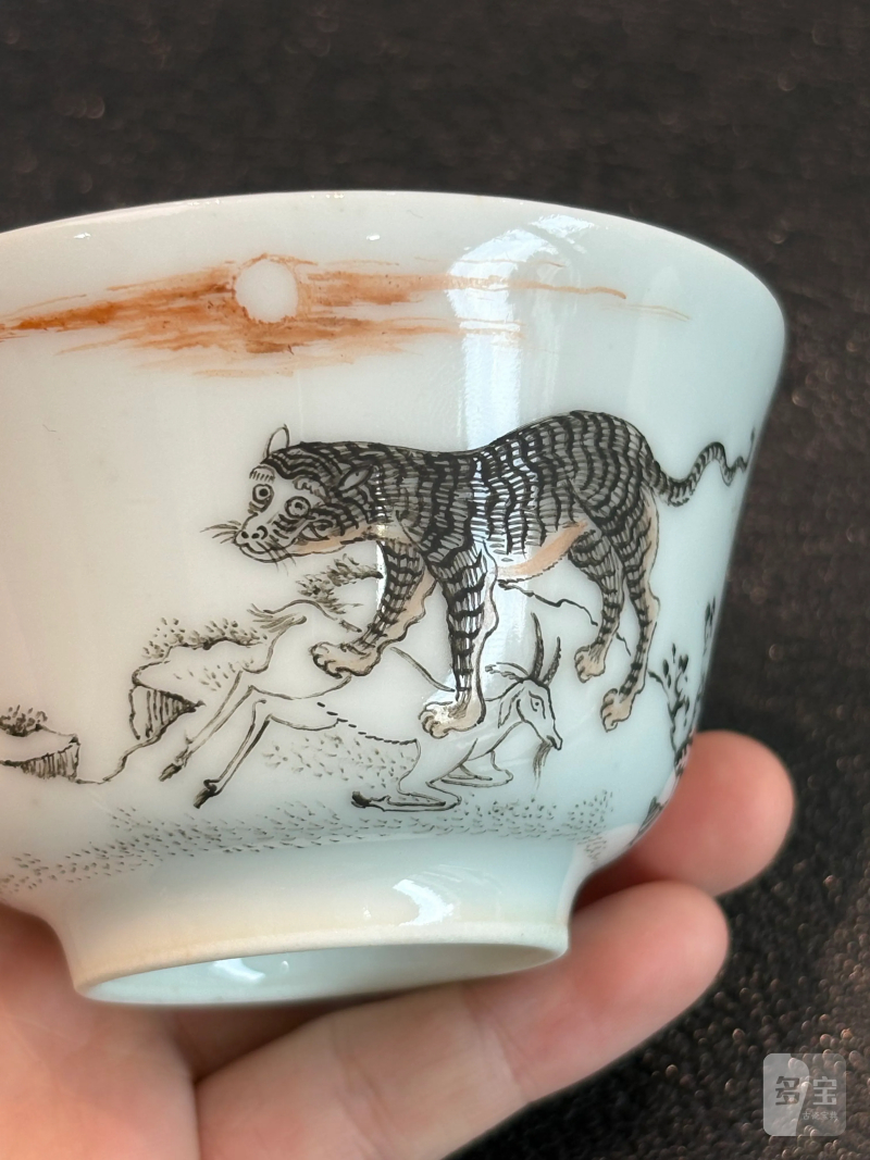 清雍正 墨彩虎纹小杯 - 图7